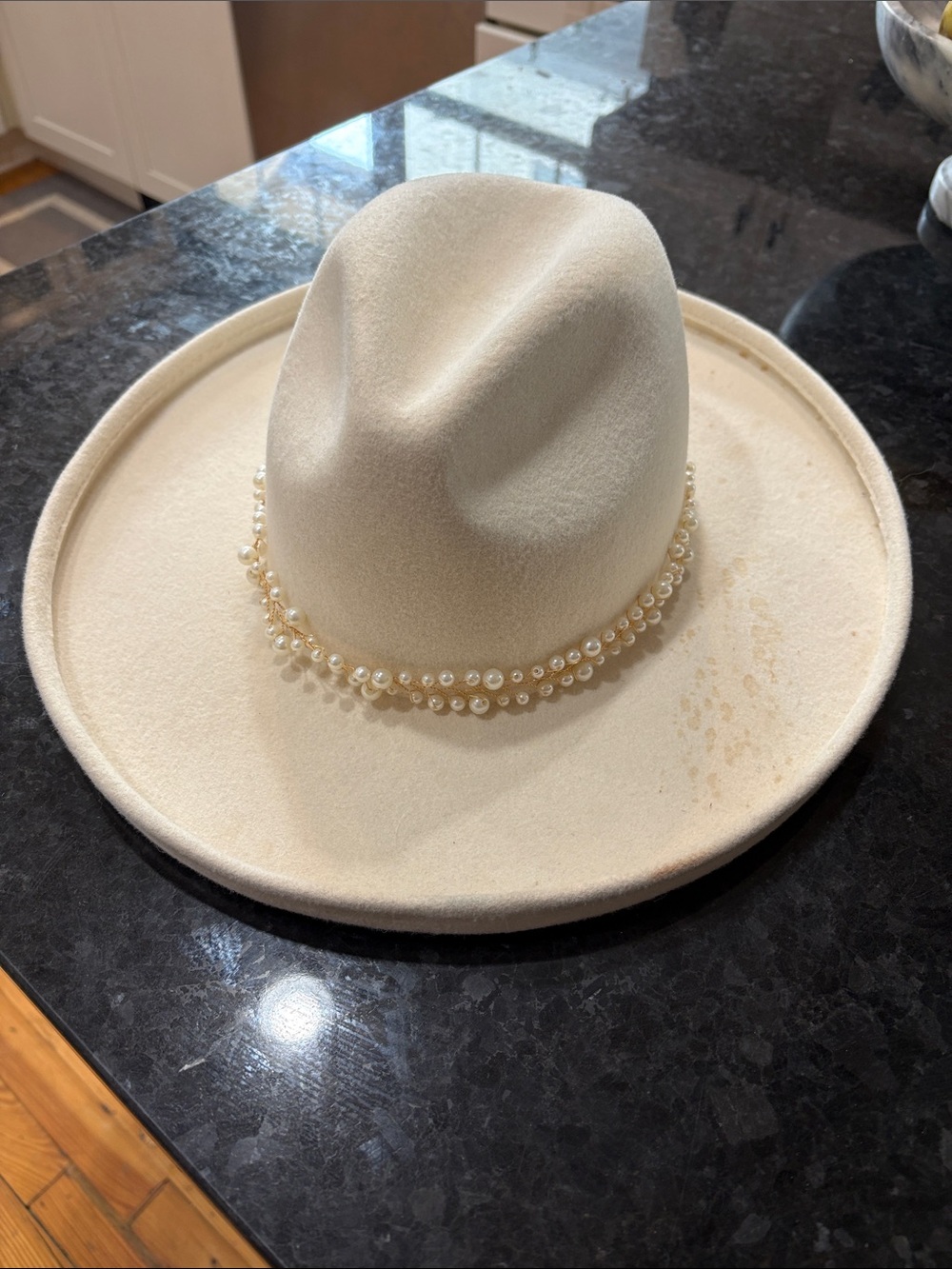 GIGI PIP Cream Pearl-Trim Fedora
